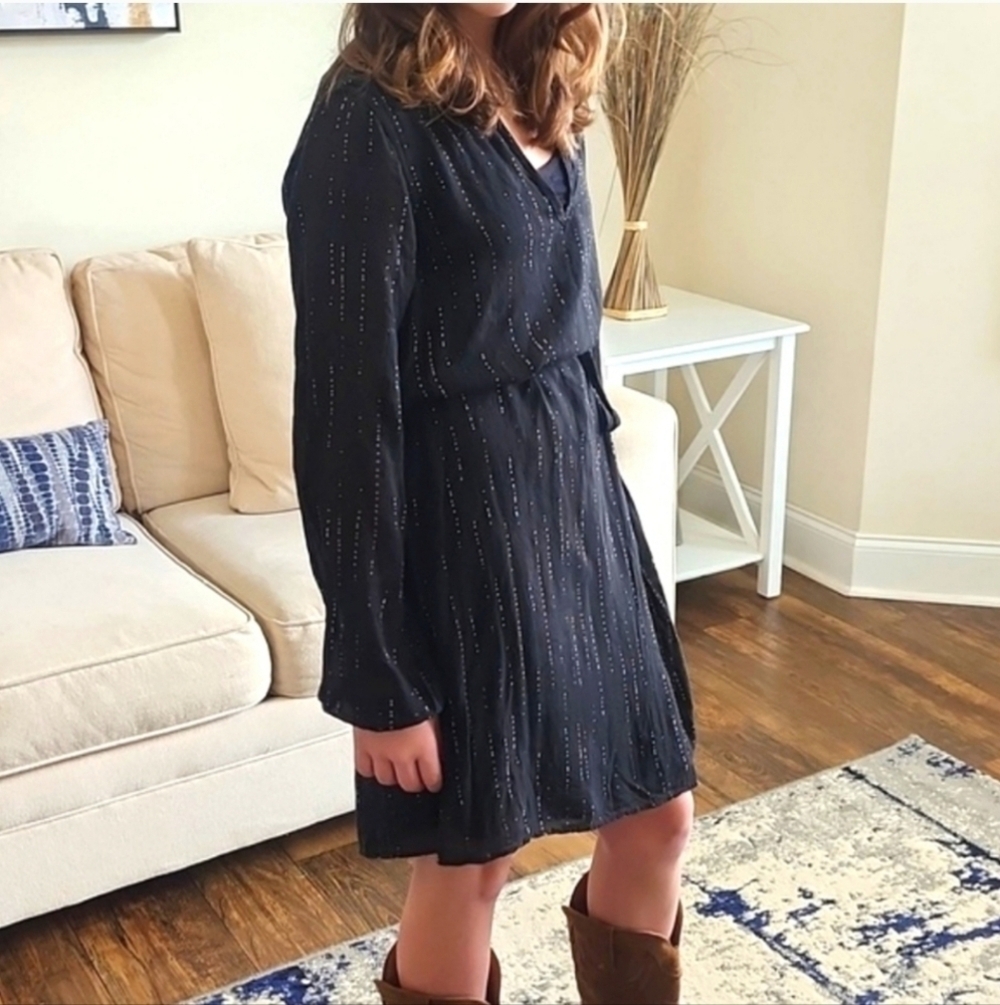 BELLA DAHL BLACK VNECK BELTED MINIDRESS SIZE XSMALL